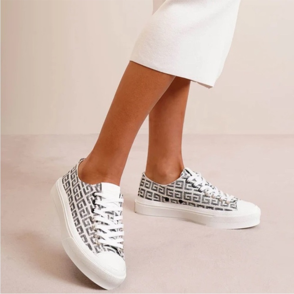 Givenchy Women's Monogram Sneakers